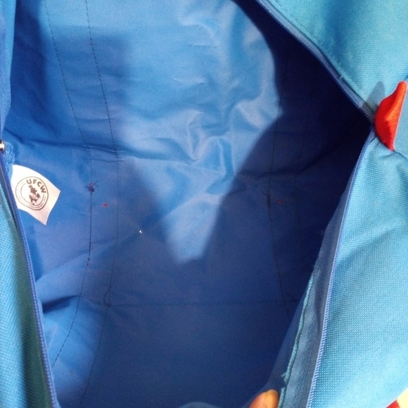 Union Plus Duffle Bag - Picture 7 of 8